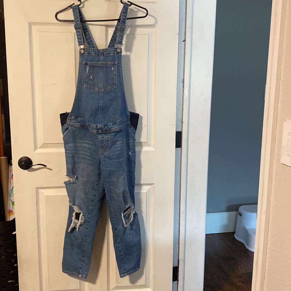 Old navy maternity overalls